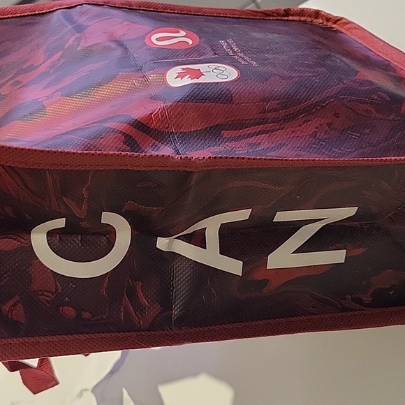 Lululemon reusable bags (2 small bags) - Picture 3 of 3